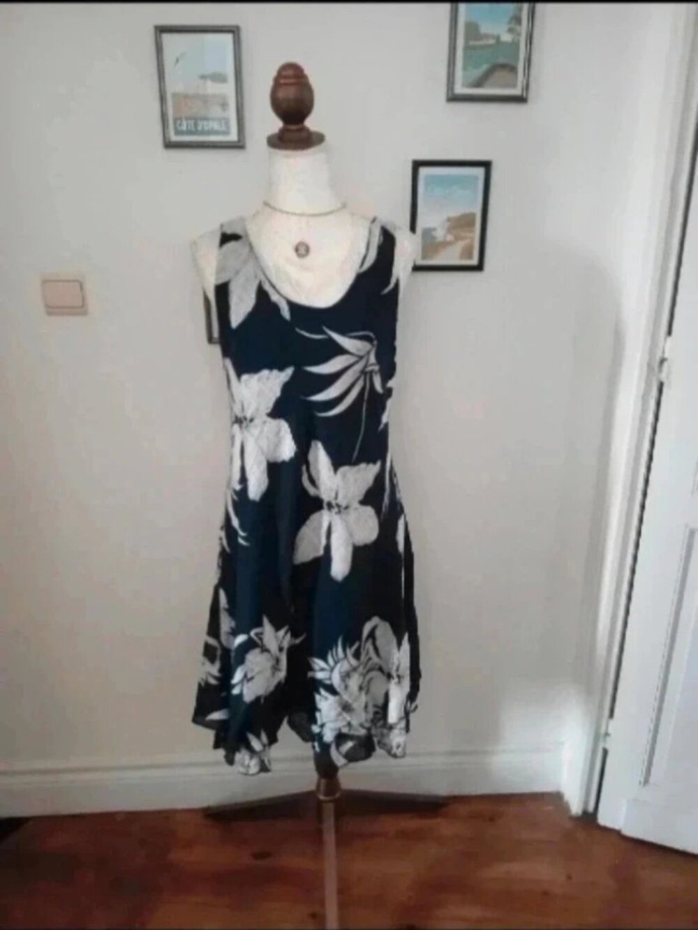 Superb long summer dress, ideal for a ceremony or other very classy one